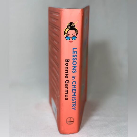 Lessons in Chemistry Book Bonnie Garmus Novel Best Seller Apple TV Show Reading - Picture 5 of 13